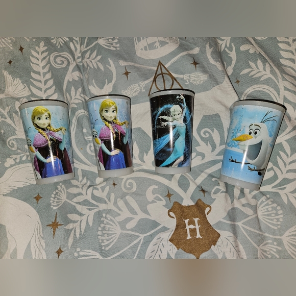 Tupperware Other - Disney's Frozen Tupperware Cups